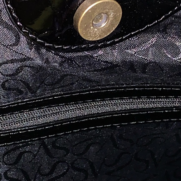 Simply Vera Eggplant Canvas Bag: Chic Versatility - Picture 9 of 11